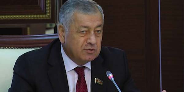 Deputatdan Elman Rüstəmova irad: “Azərbaycanda bank sistemi dağılır”