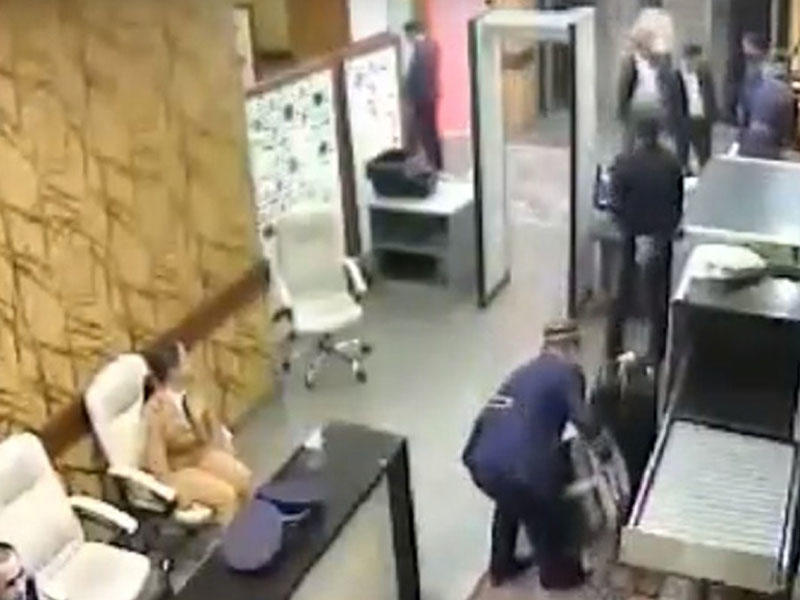 Gömrük Komitəsi türk rejissorun aeroportdakı videosunu yaydı - AÇIQLAMA + VİDEO