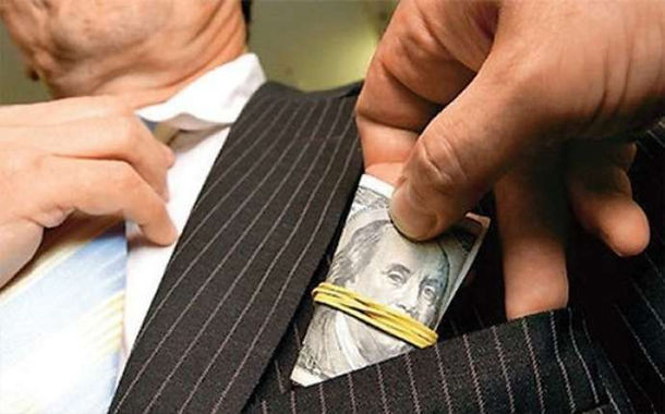 Cəlilabad məktəbində direktora rüşvət ittihamı: "2 min manat ver, səni işdə saxlayım" 