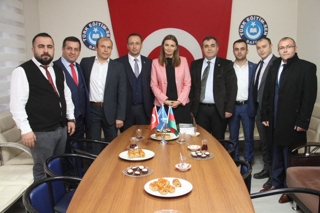 Qənirə Paşayeva Türkiyədə Qarabağdan danışdı