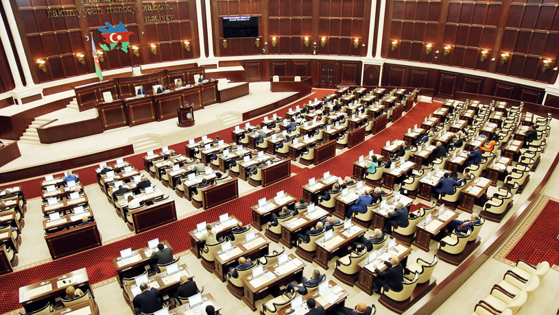 Bu deputatlar mandatdan məhrum ediləcək - YENİ QAYDA