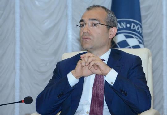 Yeni nazir bütün əməliyyatları dondurdu - Vergilər Nazirliyində durğunluq