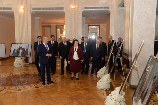 Nəsimi rayonunda Ulu Öndər Heydər Əliyevin xatirəsinə həsr olunmuş anım mərasimi keçirilib