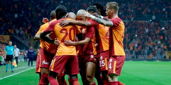 "Qalatasaray"ın baş məşqçisi olmağa NAMİZƏDLƏR