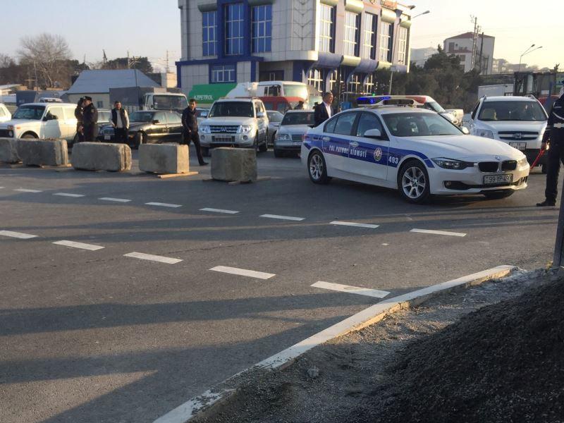 Binəqədi yolu yenə bağlandı