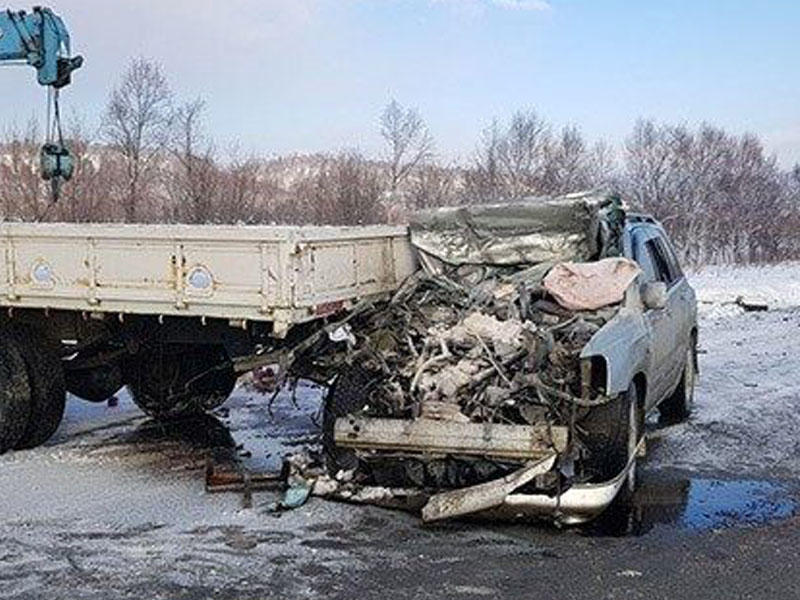 Azərbaycanlı biznesmen və oğlu yol qəzasında öldü - FOTO