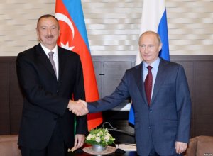 Vladimir Putin İlham Əliyevi təbrik etdi
