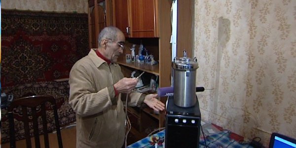 Azərbaycanlı alim xərçəngin müalicəsini tapdı - VİDEO
