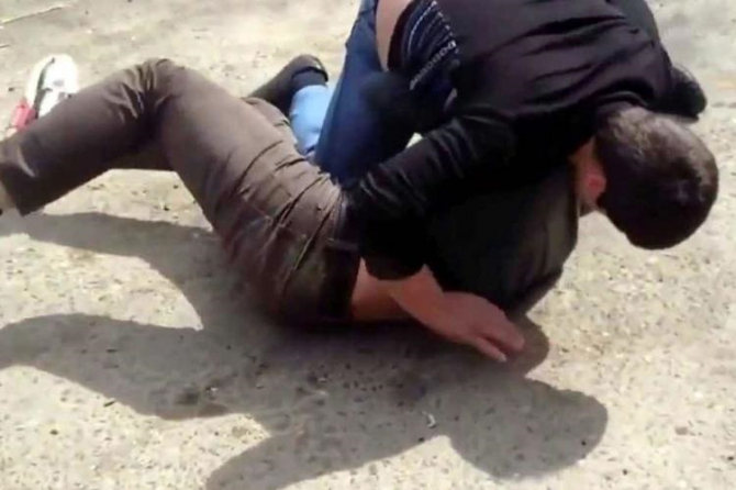 Qaynatanın malı üstündə bacanaqlar qan tökdü: Burnunu dişləyib qopartdı 