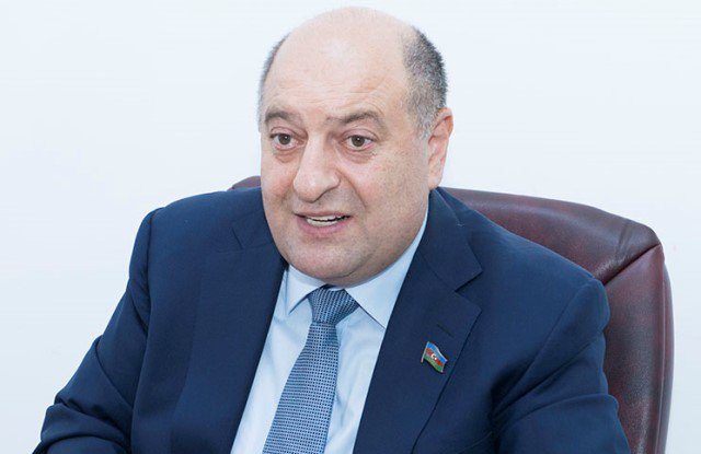 Deputat aşan avtobusa görə BNA-nı sərt sərt tənqid etdi: “Yaxalarını kənara çəkməsinlər”