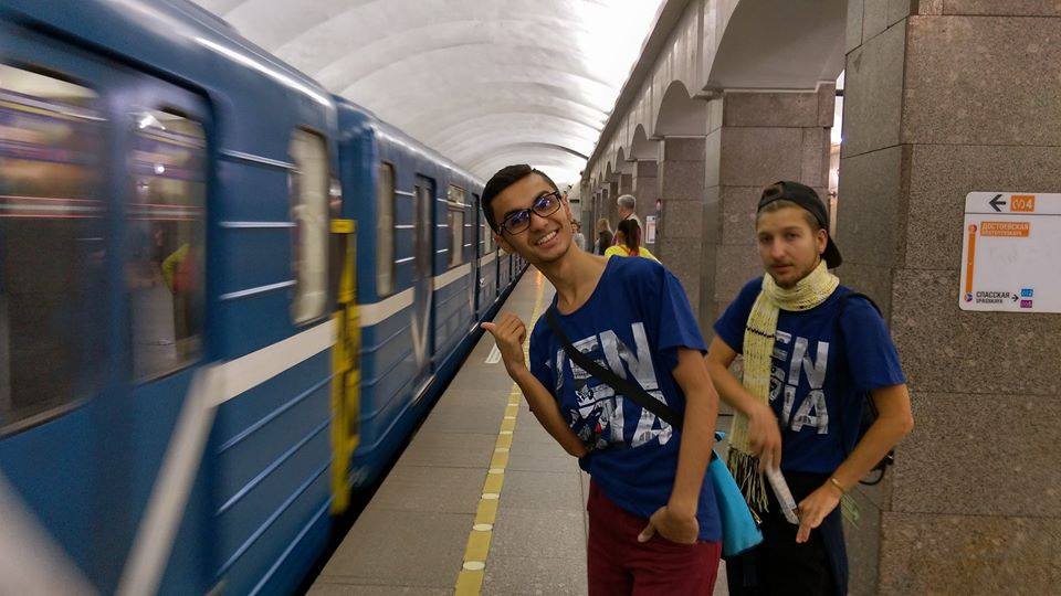 Metroda özünü öldürən gənc: "Metro mənim sevgimdir, ən böyük sevgim" - FOTOLAR