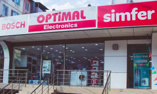 “Optimal electronics”lə bankarın qeyri-qanuni sövdələşməsi - Vətəndaşların şəxsi məlumatlarını göndərirlər