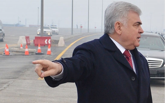 Ziya Məmmədov xüsusi təyinatlılarla biznesmenin oğlunu tutdu: "Atana de, oyun bitdi!"