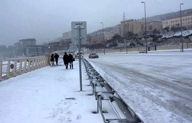 Bakıda havanın temperaturu 0 dərəcəyə enəcək