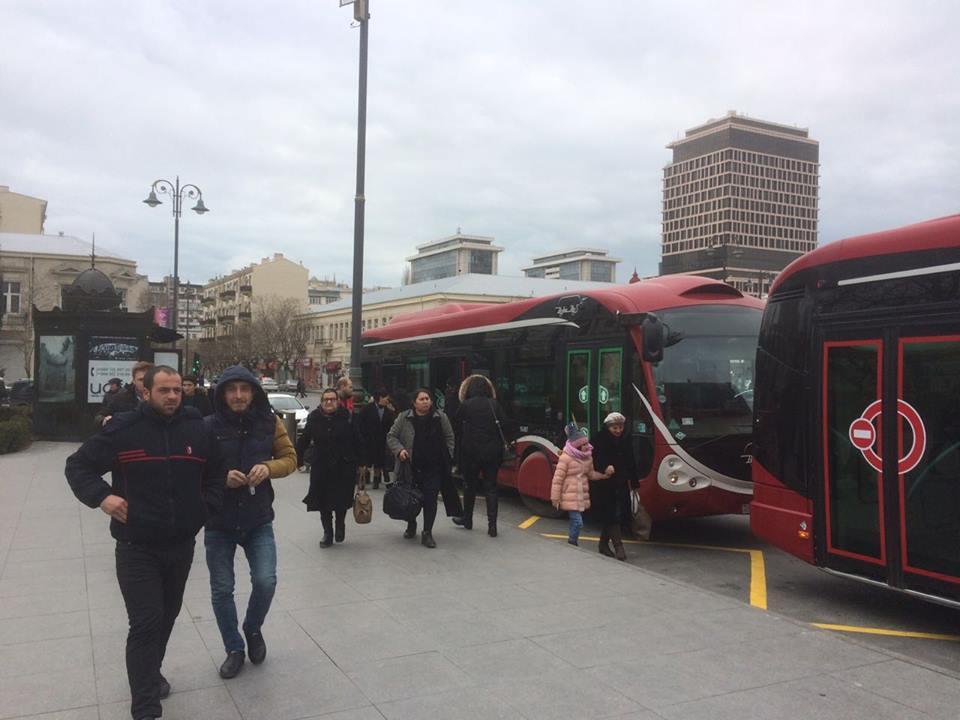 Ölkə əhalisinin daha çox istifadə etdiyi nəqliyyat vasitəsi hansıdır?