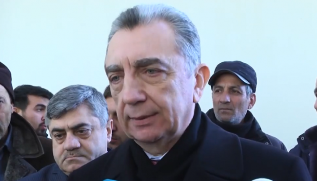 “Bayıl yamacındakı evlərdən yalnız birinin sənədi var” - Eldar Əzizov