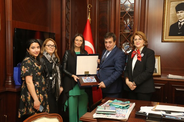 Qənirə Paşayeva Qarabağ həqiqətlərindən danışdı