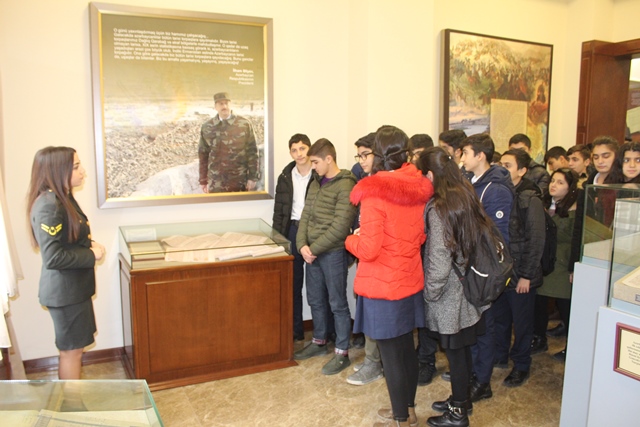 Nəsimi rayon məktəbliləri Memorial Soyqırım muzeyində