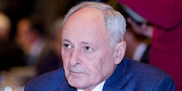 Nazir baş həkimi işdən çıxardı - yeni vəzifə verdi