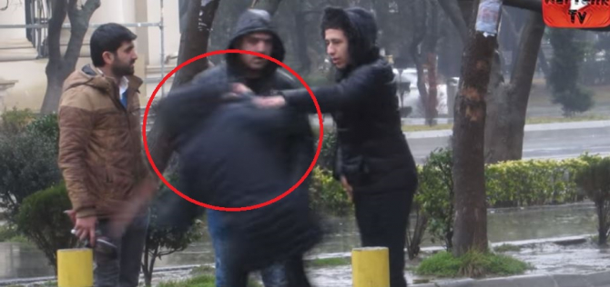 Bakıda ünvan soruşan "erməni qız"a hücum çəkdilər - VİDEO