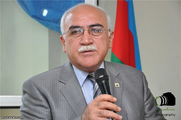 İsa Qəmbər yenidən xəstəxanaya yerləşdirildi