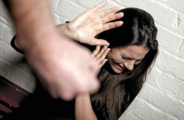Oğlunu bacısıgilə göndərib sevgilisi ilə görüşən qadın öldürüldü – TƏFƏRRÜAT
