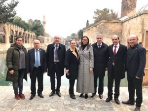 Bələdiyyə başqanı Qənirə Paşayevanın Azərbaycan küçəsi və Qarabağ parkı təklifini dəstəkləyib