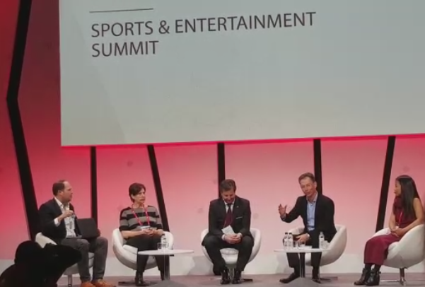 Bakcell şirkətinin baş direktoru Barselonada panel müzakirələrinə qatılıb