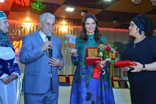Qənirə Paşayeva “Tomris” mükafatına layiq görüldü