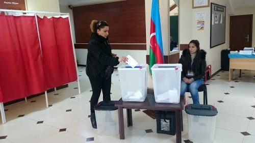 Prezidentliyə namizədlərin 1 gün vaxtı qalıb - Müddət başa çatır