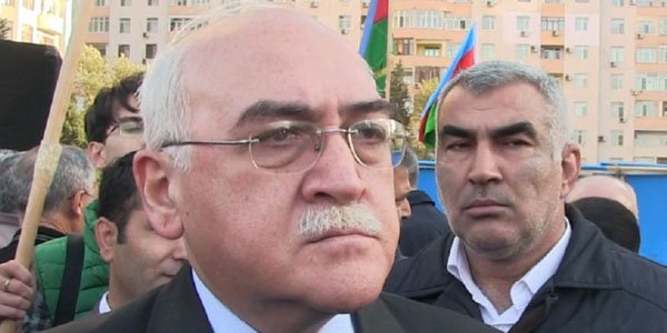 İsa Qəmbər xəstəxanadan evə buraxıldı