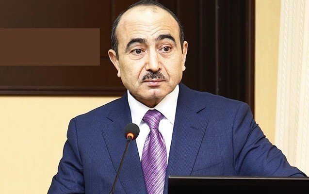 “Cizgi pozulmamalıdır” - Əli Həsənovdan KİV-ə xəbərdarlıq
