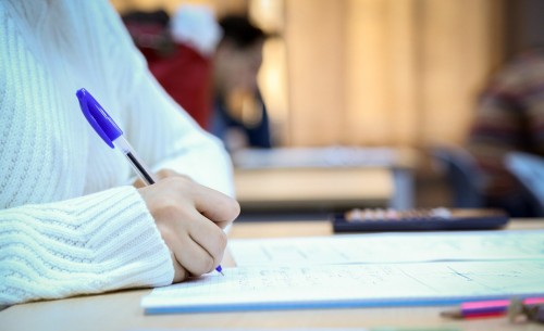 Qəzaya düşən şagirdlərə imtahan vermələri üçün imkan yaradılacaq