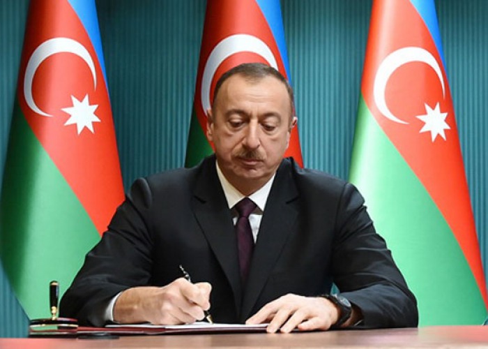 İlham Əliyev müşavirə keçirir