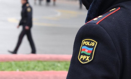 Gəncədə polis döyüldü