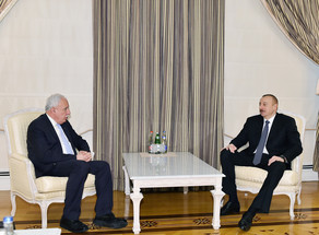 İlham Əliyev Fələstinin xarici işlər nazirini qəbul etdi
