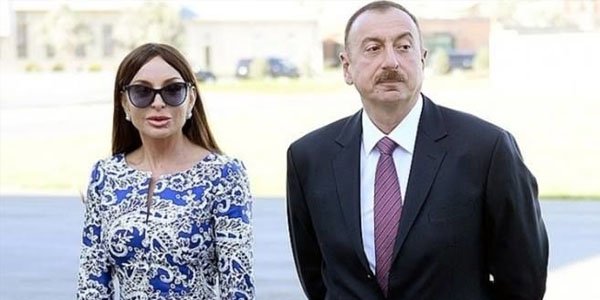Prezident və xanımı turizm sərgisində