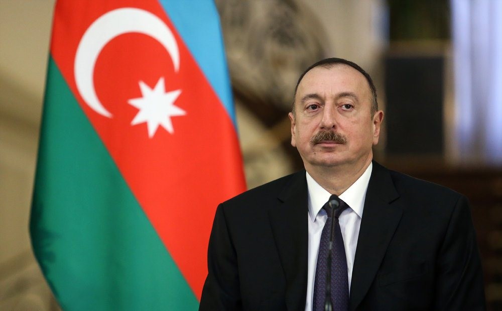 SORĞU: Respondentlərin 83,5%-i İlham Əliyevə, 0,5%-i Razi Nurullayevə səs verəcək