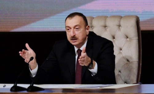 “Namizədlər debatlarda kəskin tənqidi fikirlər səsləndirib, alqışlayıram” - İlham Əliyev