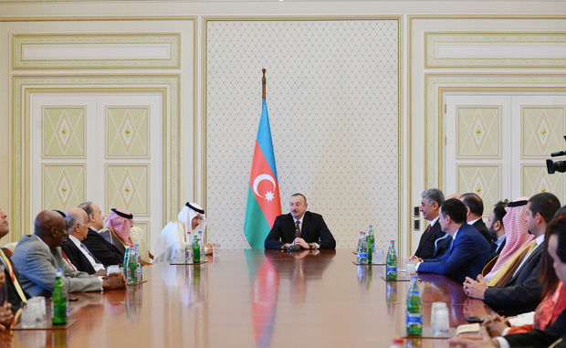 Prezident gənclər və idman nazirlərini qəbul etdi - FOTO
