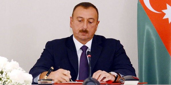 Prezident Milli Məclisə 3 yeni qanun layihəsi göndərdi: Bayraq, Gerb, Himn