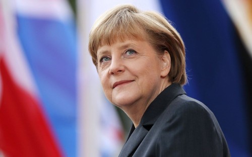 Angela Merkel İlham Əliyevi təbrik etdi