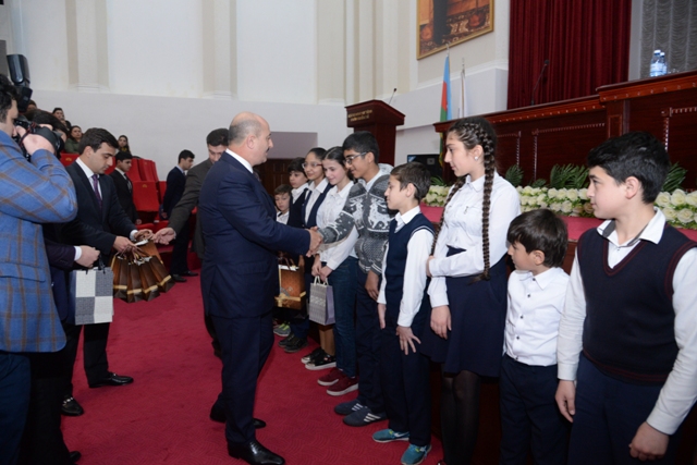 Nəsimi rayonunda “İnsanlara nur bəxş edən alim” adlı tədbir keçirildi