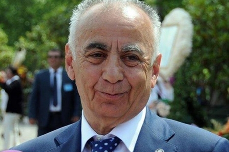 Abutalıbov kabinetini boşaltdı - Mer postuna kim gətirilir?