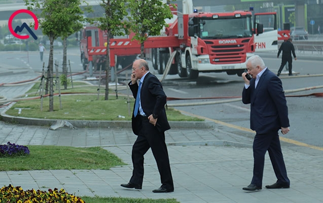 Kəmaləddin Heydərov yanan binaya gəldi - FOTO - VİDEO