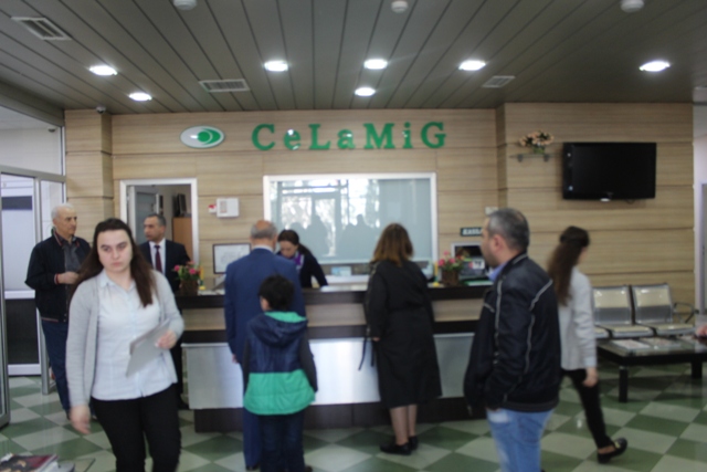 Nəsimi rayonunda aztəminatlı ailələrin göz müayinəsi təşkil edildi - FOTO