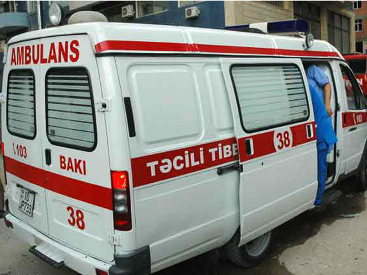 Yaşlı kişi ehtiyatsızlıqdan yıxıldı - Boynu qırıldı