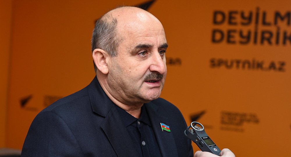 "Küçə uşaqları Bakının gözəlliyinə xələl gətirir" - Deputat 