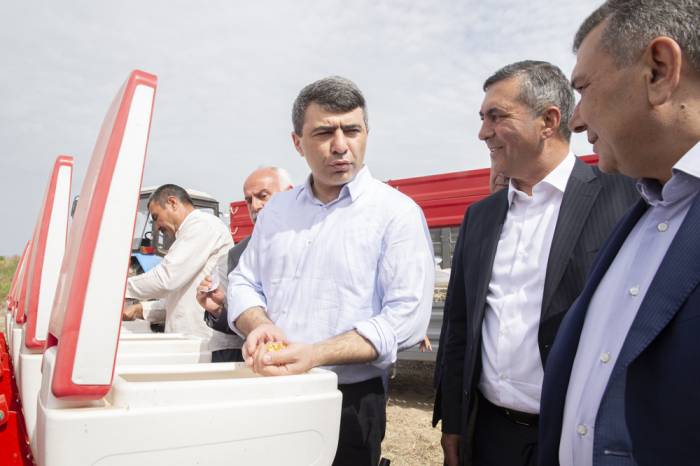 “Cocuq Mərcanli sakinlərinə gübrə və toxumlar pulsuz veriləcək” - Nazir