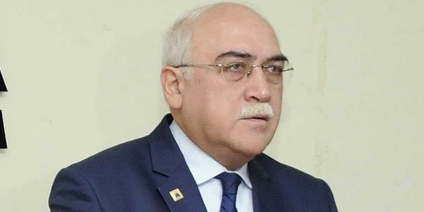 İsa Qəmbər Bakıya qayıdıb